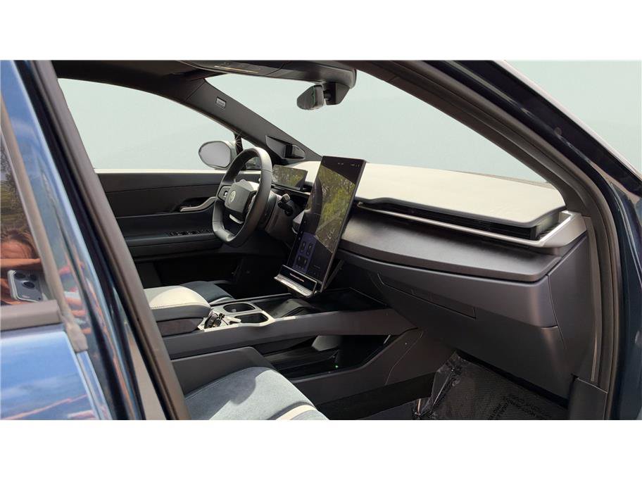 Used 2023 Fisker Ocean Extreme AWD/4WD image 26