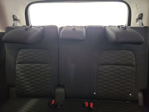 Used 2024 Nissan Pathfinder SV image 31