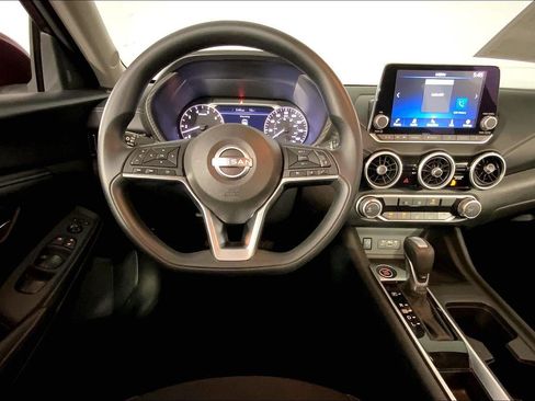 Used 2024 Nissan Sentra SV FWD image 5
