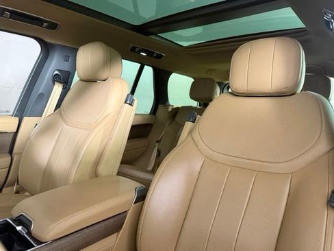 Used 2025 Land Rover Range Rover SE AWD/4WD image 15