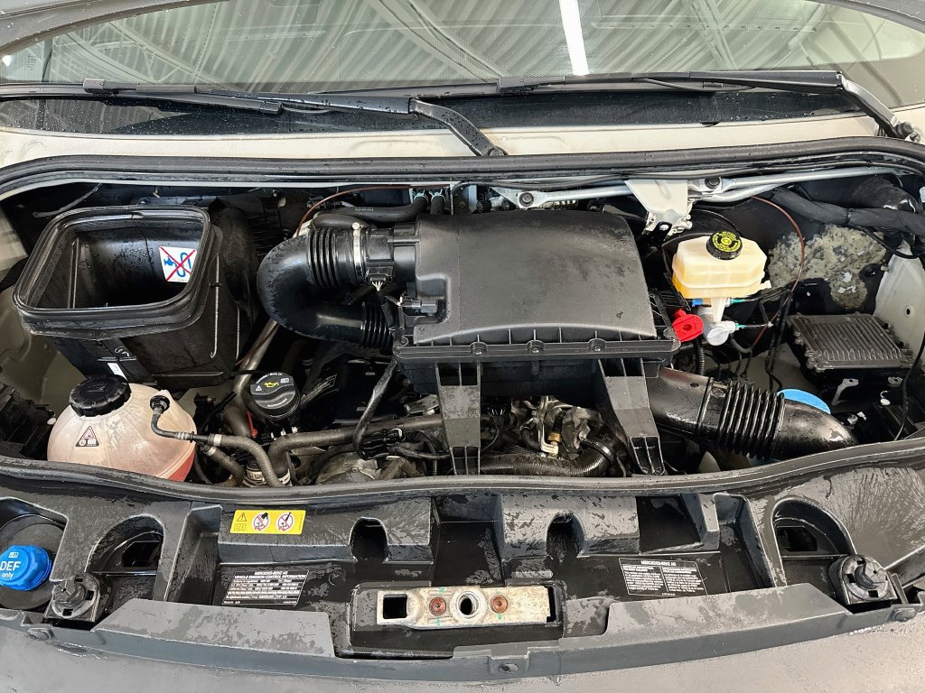 Used 2021 Mercedes-Benz Sprinter 2500 image 36