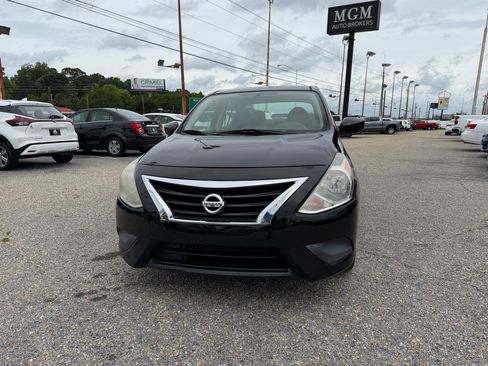 Used 2017 Nissan Versa S Plus FWD image 6
