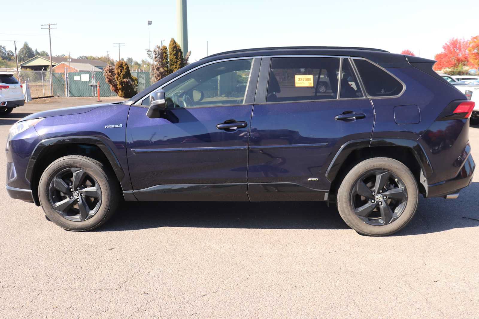 Used 2019 Toyota RAV4 XSE AWD/4WD image 8