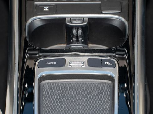 Used 2025 Mercedes-Benz GLA 250 image 25