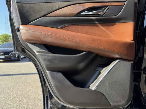 Used 2015 Cadillac Escalade Premium AWD/4WD image 44