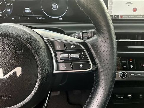 Certified 2025 Kia Seltos SX AWD/4WD image 12