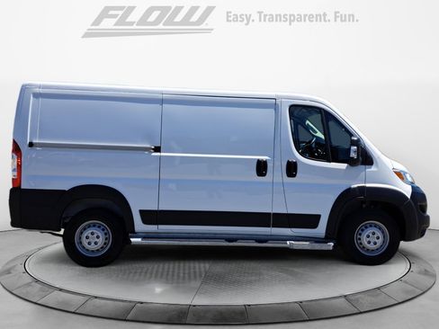 Used 2025 RAM ProMaster 2500 w/ U-Haul Equipment Group FWD image 10