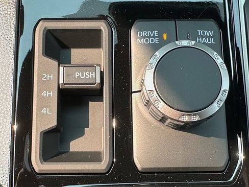 New 2026 Toyota Tundra SR5 AWD/4WD image 17
