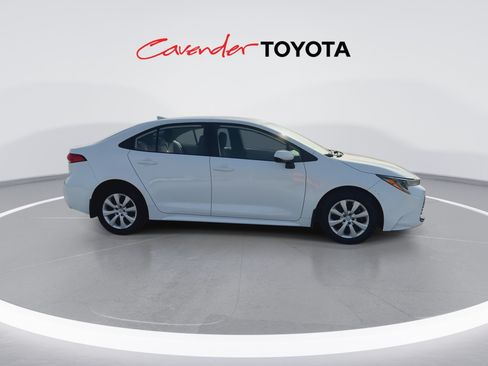 Certified 2025 Toyota Corolla LE FWD image 9