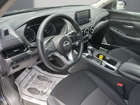 Used 2024 Nissan Sentra SV FWD image 14