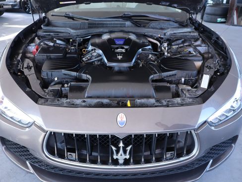 Used 2017 Maserati Ghibli S Q4 image 38