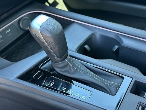 Used 2026 Nissan Sentra SV w/ SV Convenience Package image 28