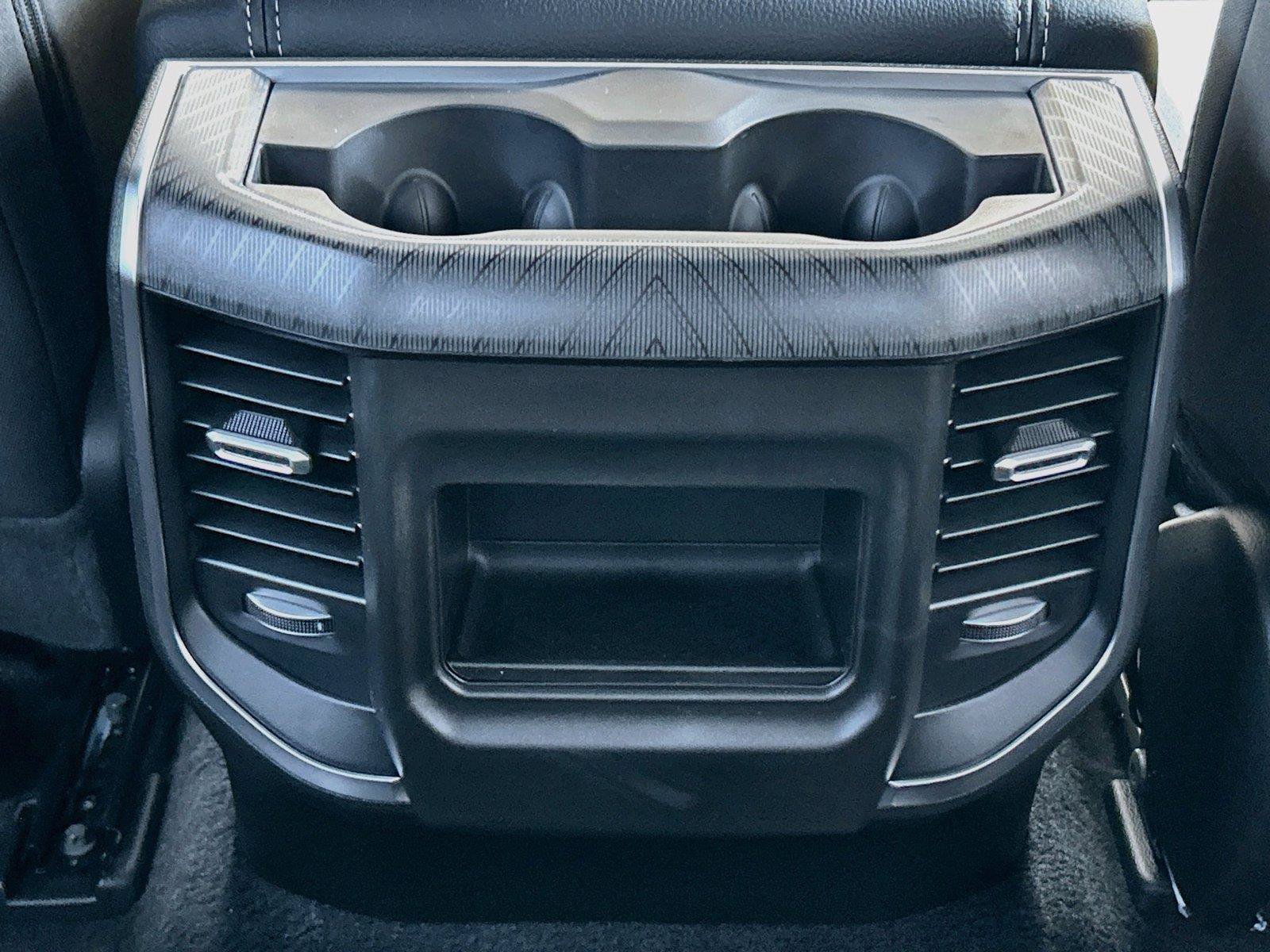 New 2026 RAM 1500 Express AWD/4WD image 18