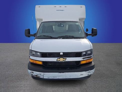 New 2025 Chevrolet Express 4500 w/ Power Convenience Package image 2
