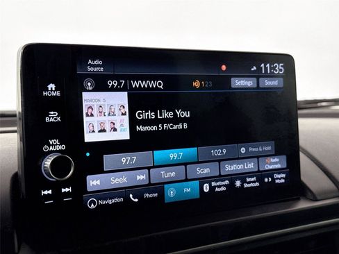Used 2023 Honda Pilot Elite image 25