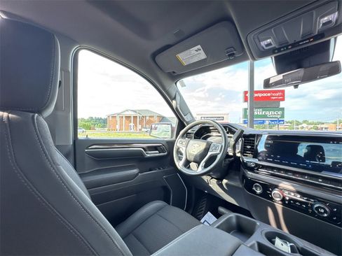 Used 2023 Chevrolet Silverado 1500 LT image 15