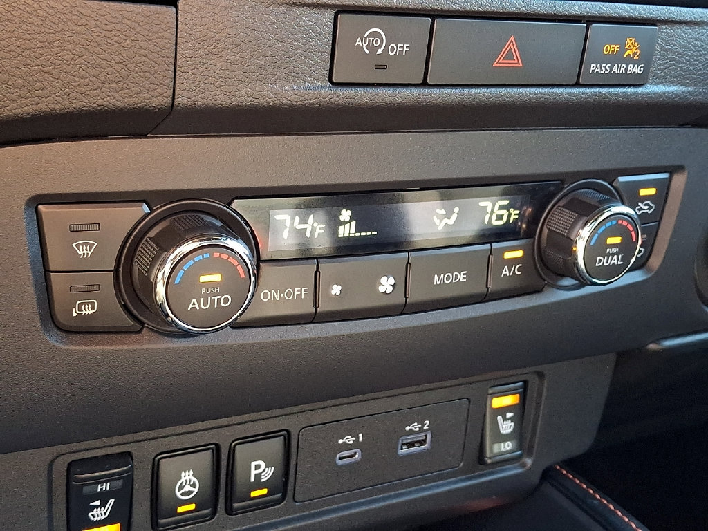 Used 2023 Nissan Frontier PRO-4X w/ Pro Convenience Package AWD/4WD image 16