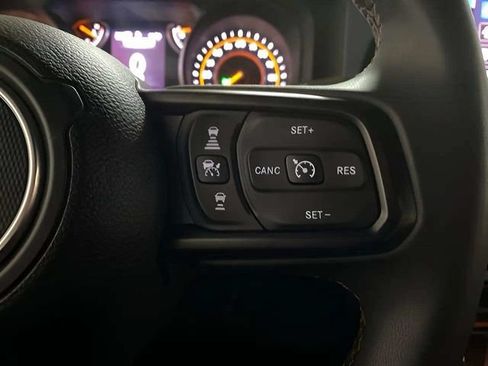 Used 2024 Jeep Wrangler Unlimited Sport AWD/4WD image 31