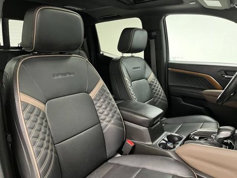Used 2023 GMC Canyon Denali AWD/4WD image 59
