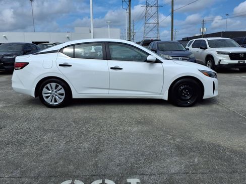 Used 2024 Nissan Sentra S FWD image 25