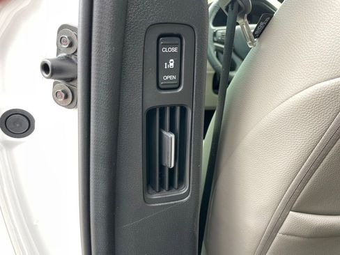 Certified 2026 Honda Odyssey EX-L image 43