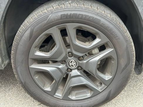 Used 2024 Toyota RAV4 Adventure AWD/4WD image 15
