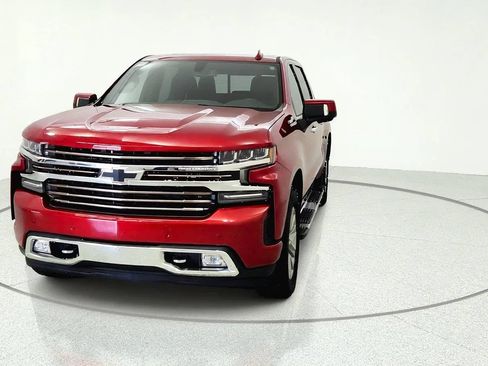 Used 2022 Chevrolet Silverado 1500 High Country w/ Z71 Off-Road Package AWD/4WD image 2