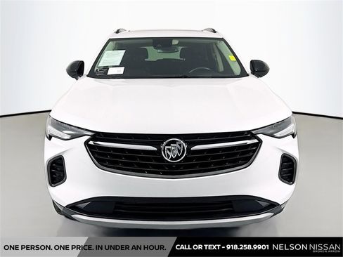 Used 2023 Buick Envision Essence w/ Technology Package I image 2