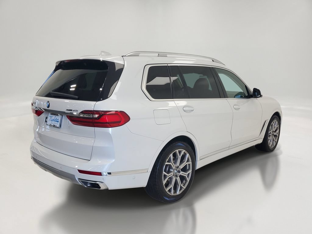 Used 2022 BMW X7 xDrive40i w/ Premium Package AWD/4WD image 4