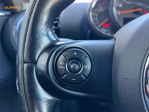 Used 2017 MINI Cooper Clubman ALL4 w/ Premium Package image 23