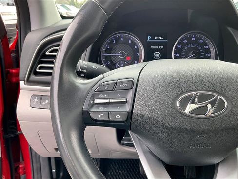 Used 2020 Hyundai Elantra Limited w/ Ultimate Package 03 image 20