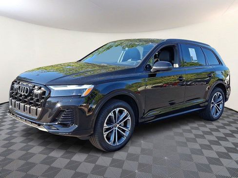 Certified 2025 Audi Q7 2.0T Premium w/ Convenience Plus Package AWD/4WD image 3