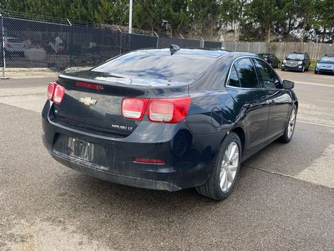 Used 2015 Chevrolet Malibu LT w/ Leather Package image 2