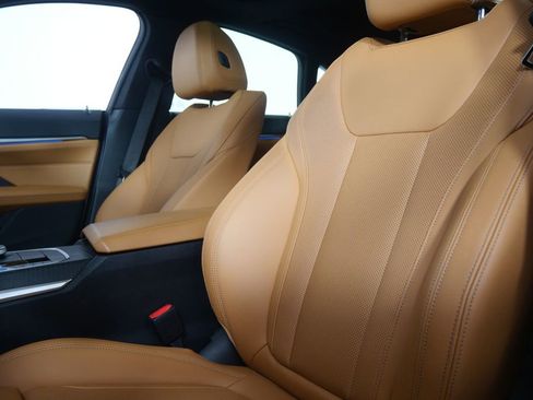 Certified 2025 BMW i4 eDrive40 RWD image 10