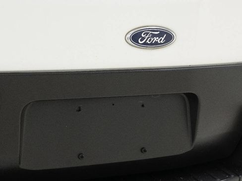 Used 2019 Ford Transit 250 130 Low Roof w/ Exterior Upgrade Package RWD image 15