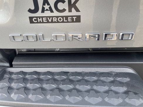 Certified 2023 Chevrolet Colorado LT image 7