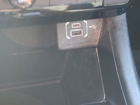 Used 2022 Jeep Compass Latitude w/ Convenience Group image 9