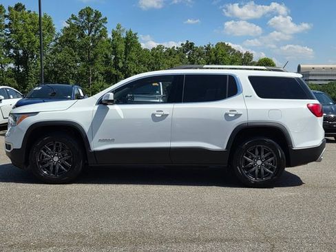 Used 2018 GMC Acadia SLT FWD image 2