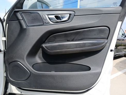 Used 2021 Volvo XC60 T6 Inscription w/ Advanced Package image 17