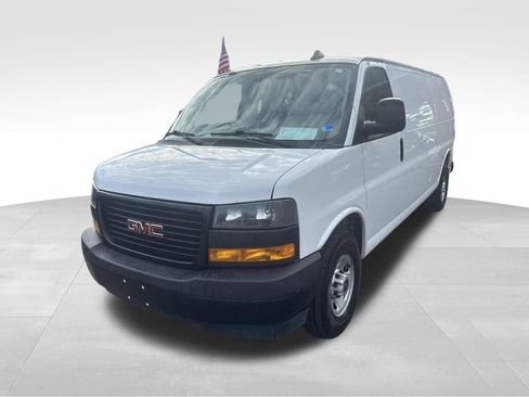 Used 2021 GMC Savana 2500 Extended w/ Driver Convenience Package image 3
