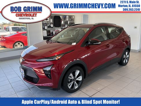 Used 2023 Chevrolet Bolt EUV LT w/ Convenience Package image 1