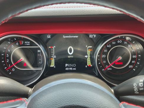Used 2022 Jeep Wrangler Unlimited Rubicon w/ Steel Bumper Group AWD/4WD image 13