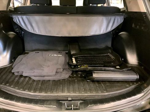 Used 2017 Toyota RAV4 LE w/ Carpet Mat Package image 34