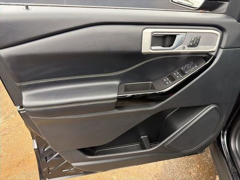 Used 2022 Ford Explorer ST w/ Equipment Group 401A image 12