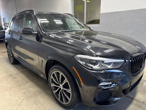 Used 2021 BMW X5 xDrive40i w/ M Sport Package AWD/4WD image 4
