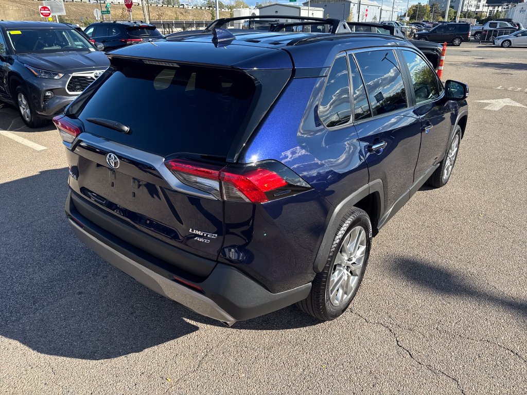 Used 2024 Toyota RAV4 Limited w/ Advanced Technology Package AWD/4WD image 9