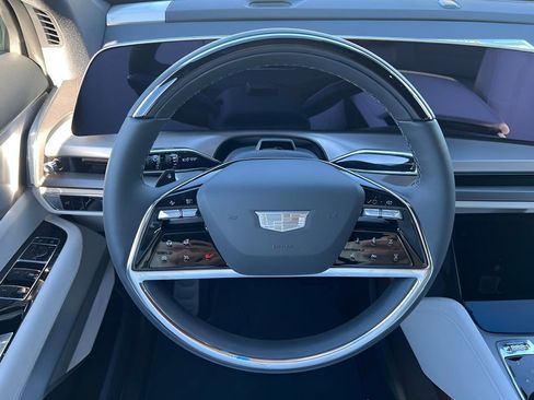 New 2026 Cadillac Vistiq Luxury AWD/4WD image 15