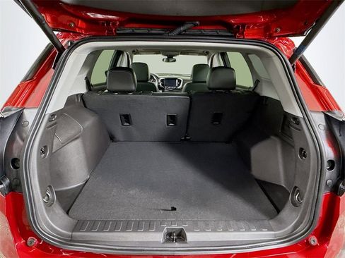 Used 2024 GMC Terrain SLT w/ Infotainment Package II image 20