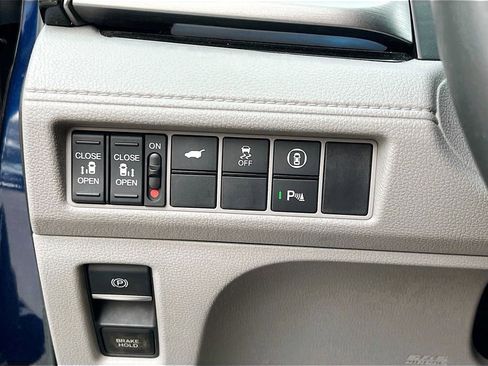 Used 2024 Honda Odyssey Touring image 10