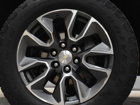 Used 2023 Chevrolet Silverado 1500 LT image 30